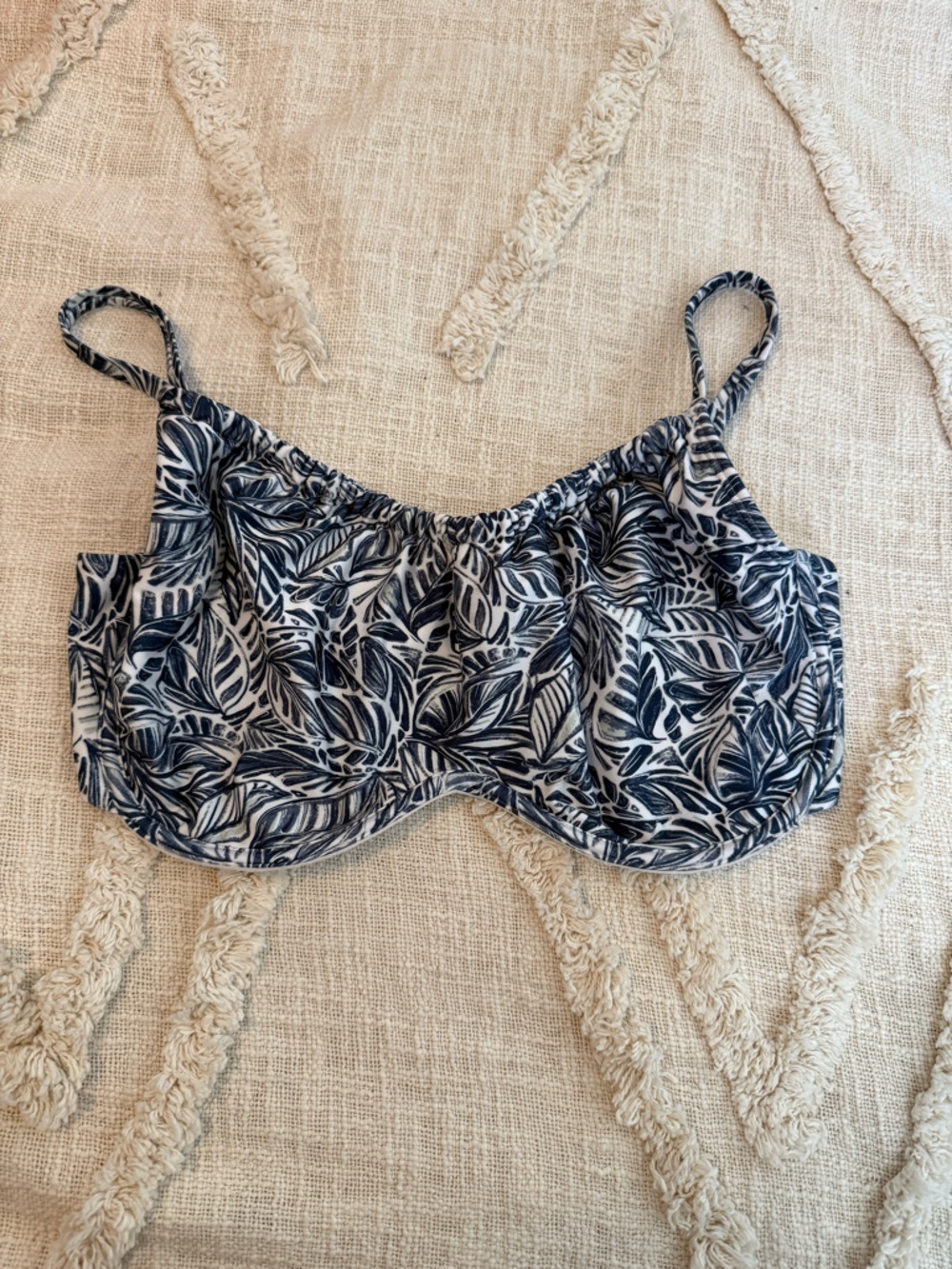 Underwire Abercrombie Bikini top 💙
